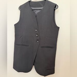 Women's Black Oversized Sleeveless Vest